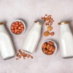 Sữa hạt là loại thức uống được làm từ các loại hạt chứa nhiều dinh dưỡng