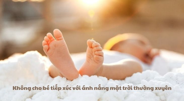 thiếu vitamin d không cho bé tiếp xúc với ánh mặt trời thiếu vitamin d không cho bé tiếp xúc với ánh mặt trời